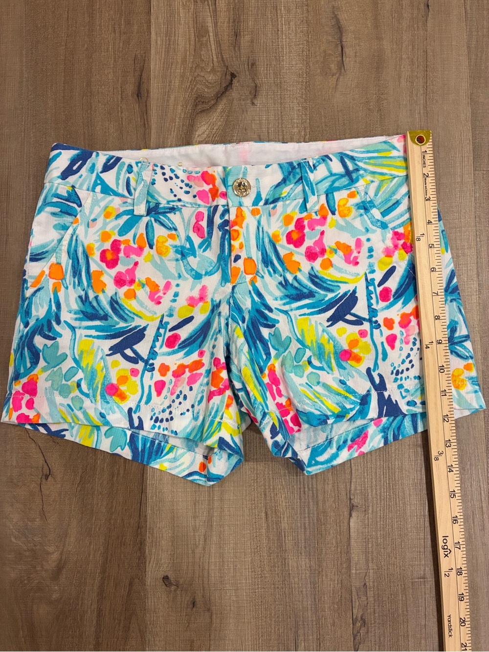 Lilly Pulitzer women’s Callahan chino shorts serene blue size 4